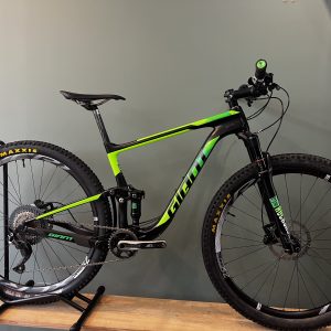 Giant Anthem 29&Prime;