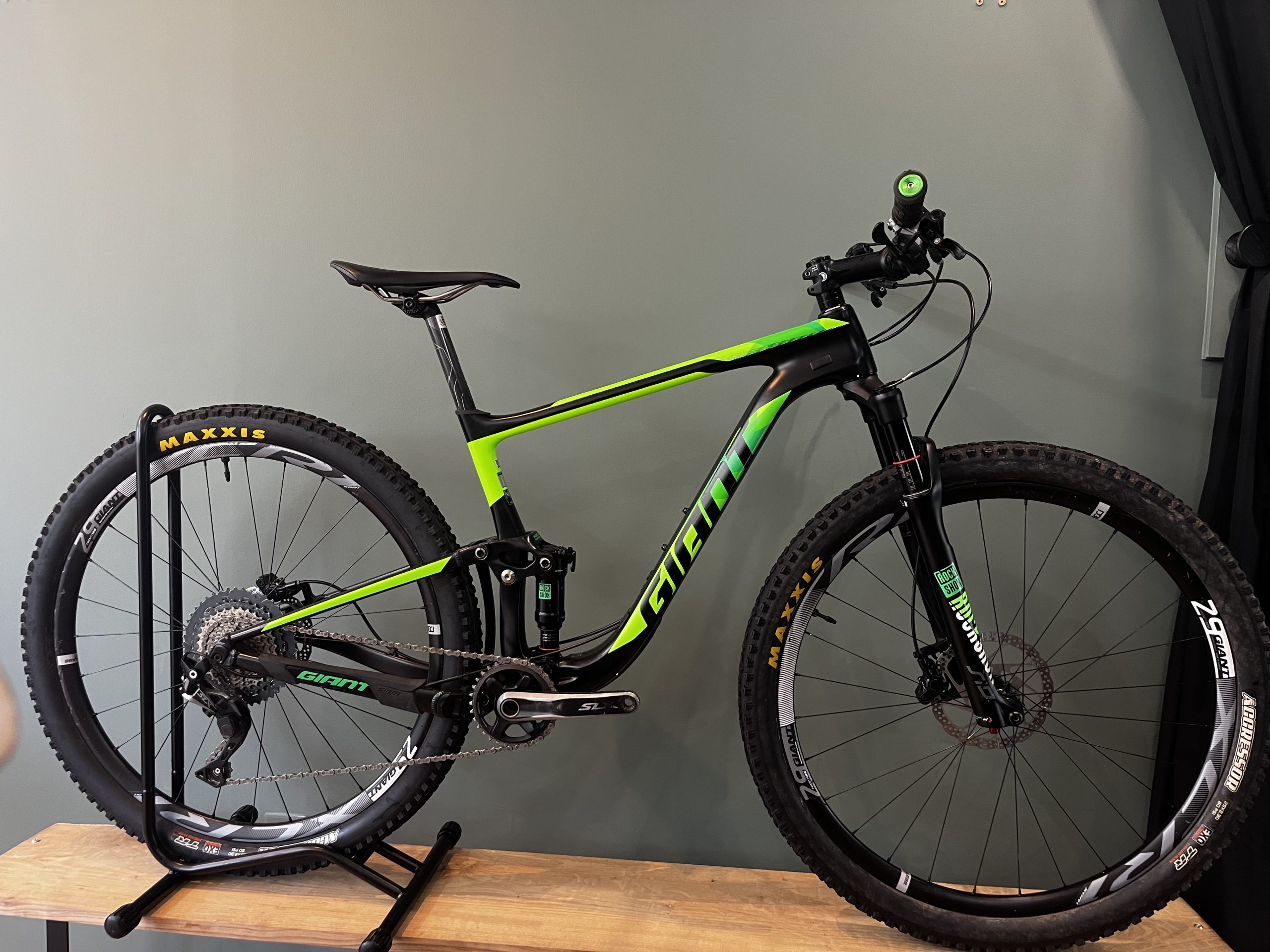 Giant Anthem 29"